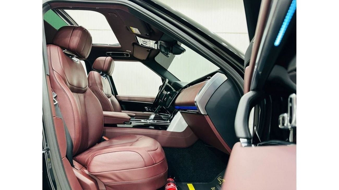 لاند روفر رينج روفر 2023 Range Rover Vogue P530 HSE, Oct 2028 Range Rover Warranty + Service Pack, Full Options, GCC