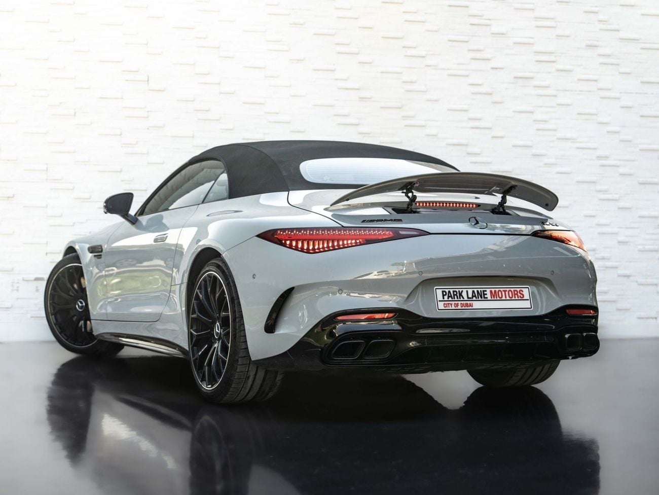 Mercedes Benz SL55 AMG 4MATIC+ Mercedes-Benz SL-Class 55 AMG 2022