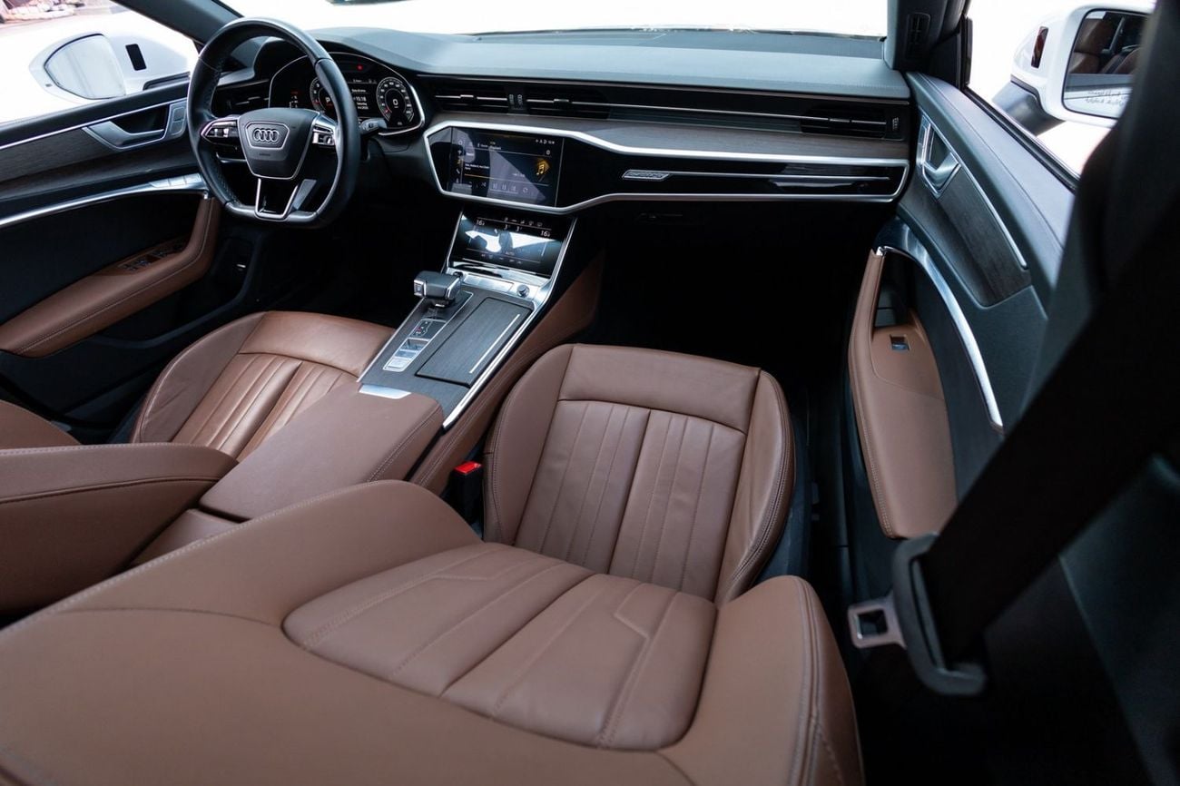 أودي A7 45 TFSI S-Line 2.0L