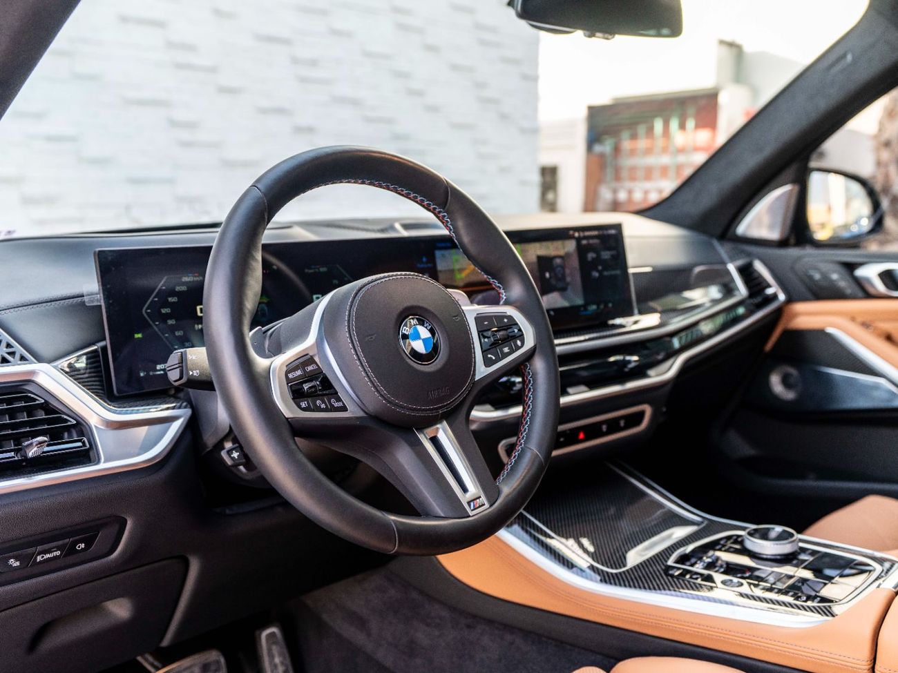 بي أم دبليو X5 M60i xDrive