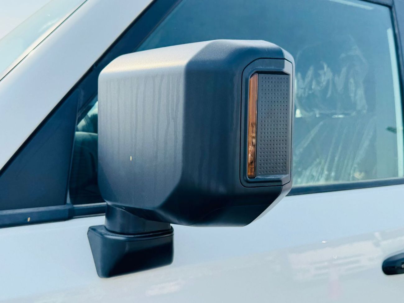 Toyota Prado TOYOTA PRADO 2.4L PTR GCC A/T B/O WHITE 2025