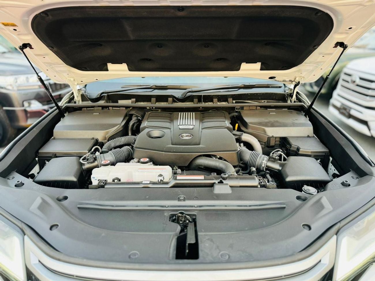 Lexus LX 600 LEXUS LX600 2023 4WD AT FUEL PETROL = RIGHT HAND DRIVE