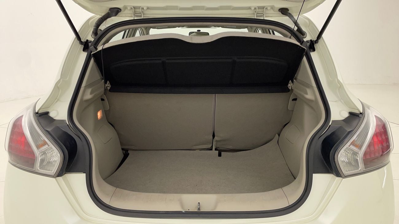 نيسان تيدا SV 1.8 | بدون دفعة مقدمة | اختبار القيادة في المنزل