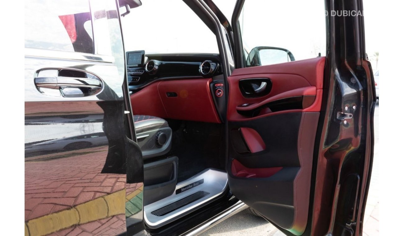 Mercedes-Benz V 250 2022 Mercedes Benz V250 4X2 2.0 VIP Luxury 4 seat Petrol