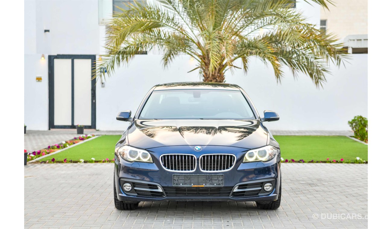 بي أم دبليو 520 i 2015 - Fully Agency Serviced - Fully Loaded! - Excellent Conditions - AED 1,449 PM - 0% DP