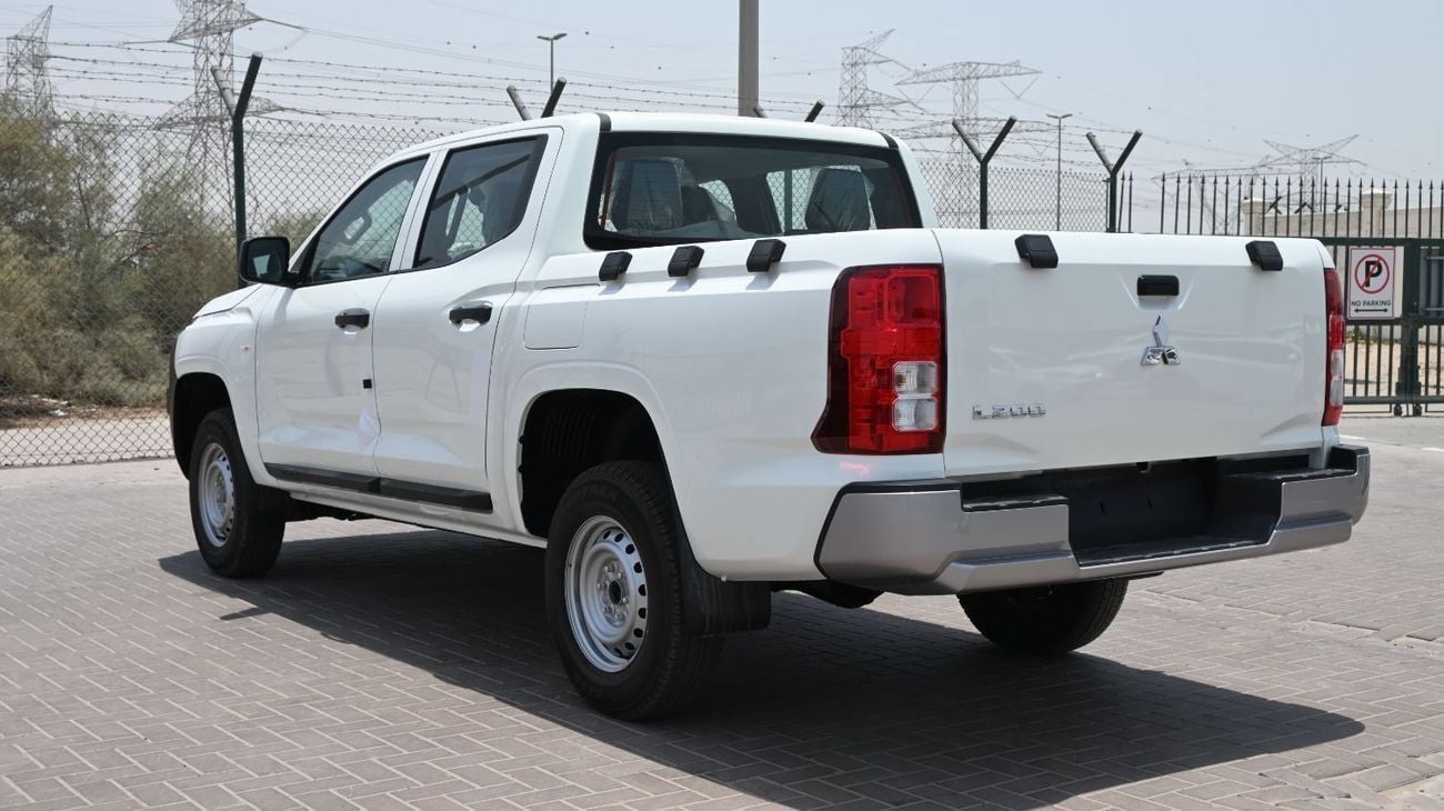 Mitsubishi L200 GL MITSUBISHI L200 2.4L GL DIESEL DCABIN 4X4 5M/T MODEL 2025 BRAND NEW  [WHITE/ S / G / B ]