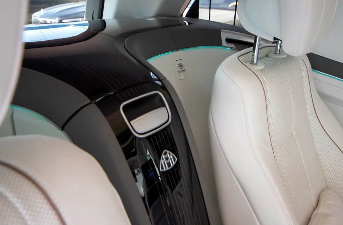 Mercedes Maybach GLS600 Maybach MERCEDES BENZ GLS600 MAYBACH  2023 36,000 km