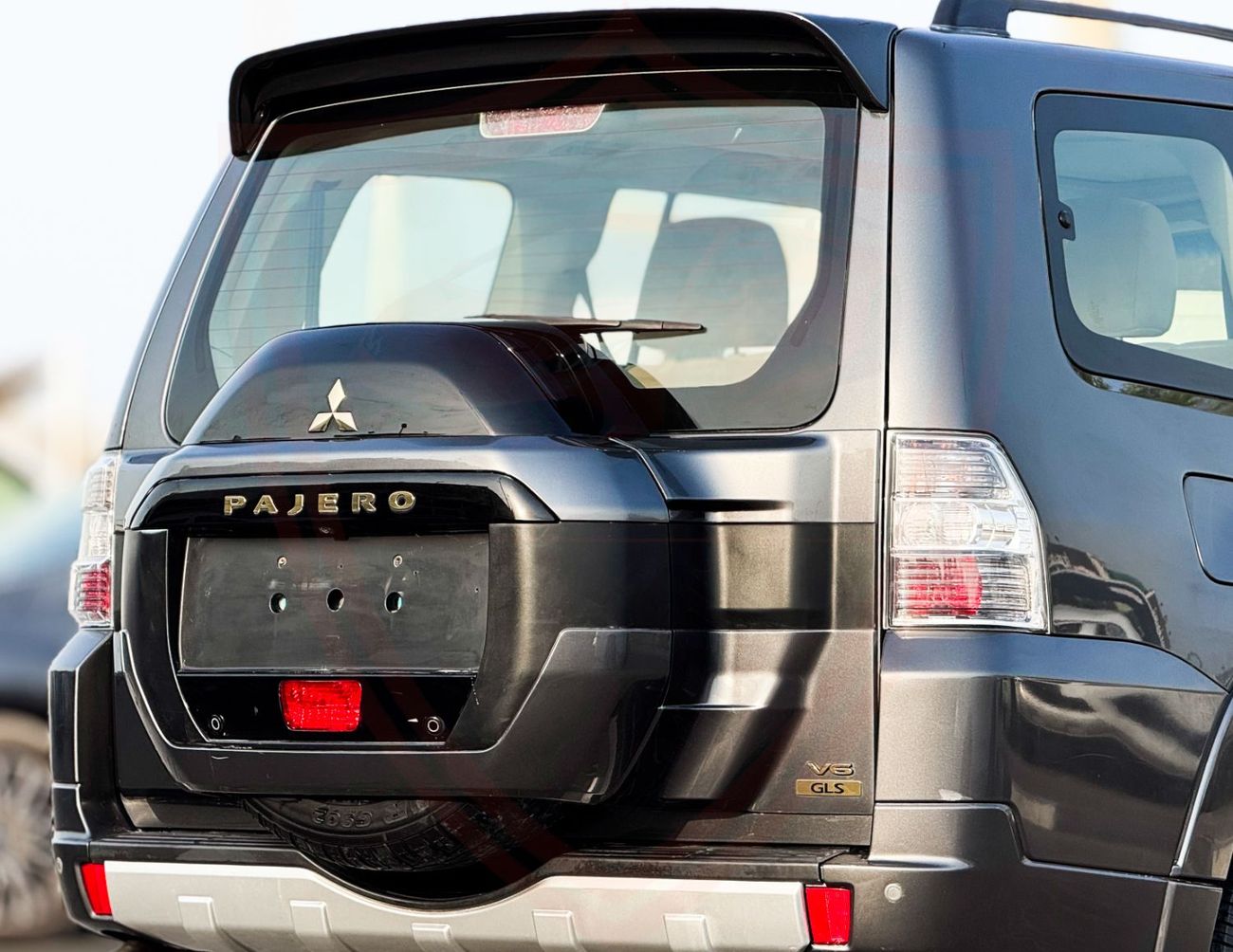 ميتسوبيشي باجيرو ميتسوبيشي باجيرو | V6 | 2022 | خليجي | خالية من الحوادث | بحالة ممتازة | 11:45 شهرياً