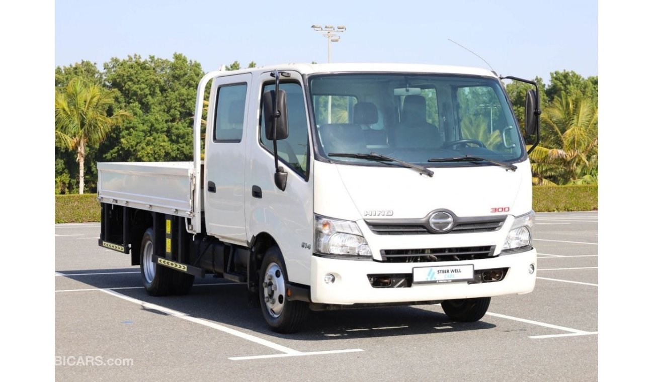 هينو 300 Series 614 Dual Cab Truck with Rear AC | Excellent Condition | GCC