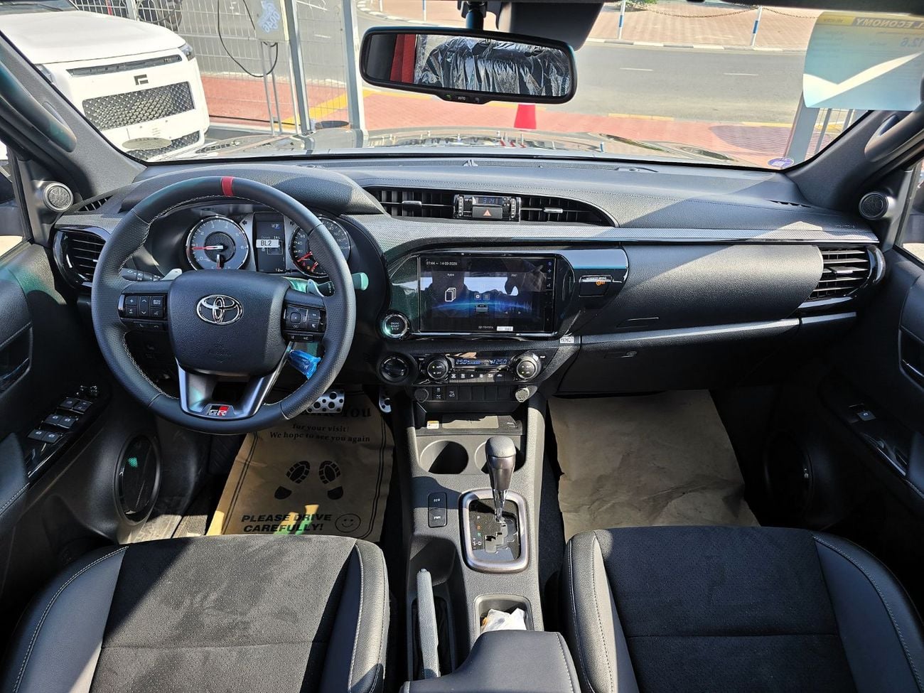 تويوتا هيلوكس GR Sport 2.8L