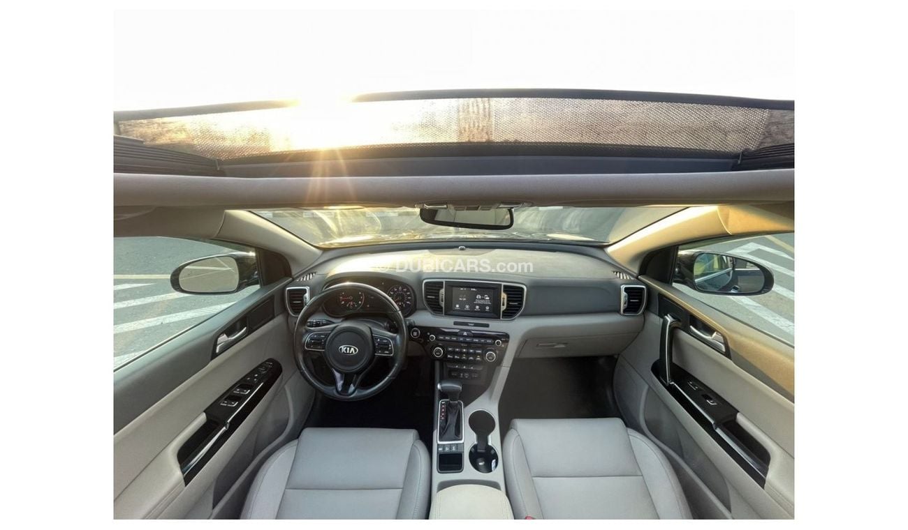 Kia Sportage 2018 Kia Sportage EX 2.4L 4X4 Full Option Panorama / Export only