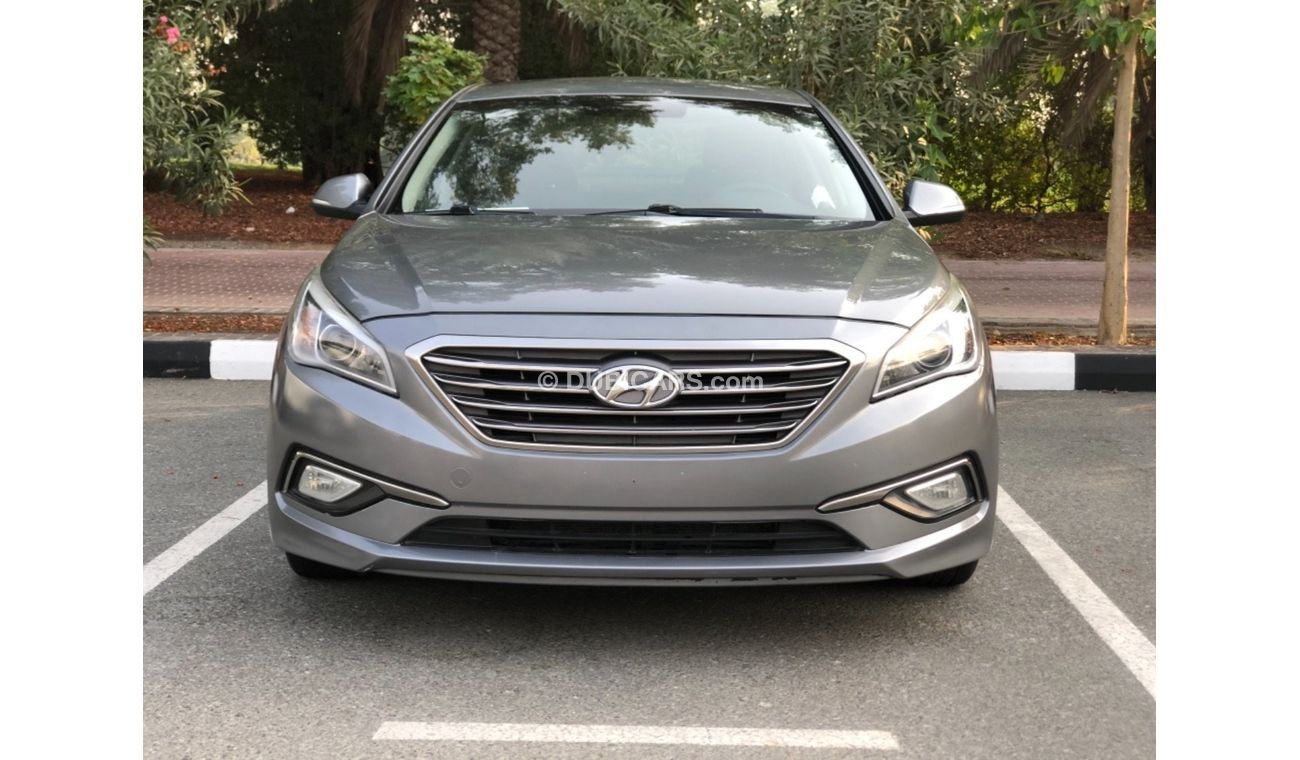 Hyundai Sonata SE Model 2017 GCC CAR PERFECT CONDITION INSIDE AND OUTSIDE FULL ELECTRIC CONTROL STEERING CONTROL