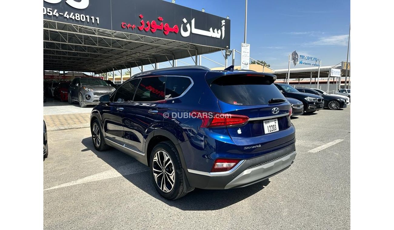 هيونداي سانتا في