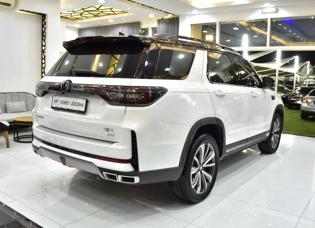تشنجان CS95 EXCELLENT DEAL for our Changan CS95 4WD ( 2025 Model ) in White Color GCC Specs