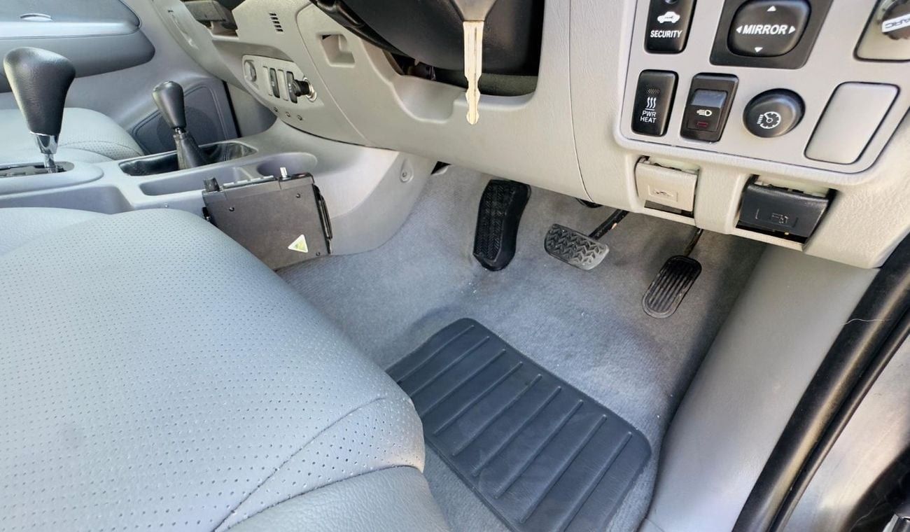 Toyota Hilux DOUBLE CABIN | RHD | 3.0 DIESEL ENGINE | 2011 | AUTOMATIC TRANSMISSION