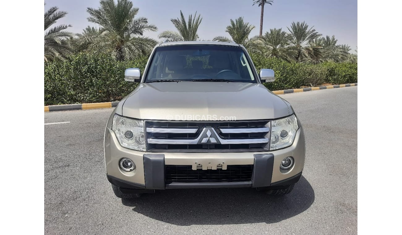 Mitsubishi Pajero Mitsubishi pajero 2007 g cc full automatic