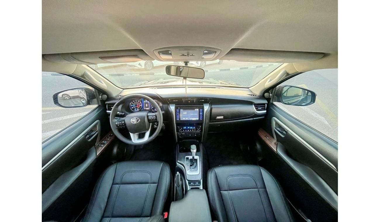 Toyota Fortuner 2016 Toyota Fortuner GX.R 4.0L V6 - AWD 4x4 - MidOption+ 7 Seater - 74,000 km