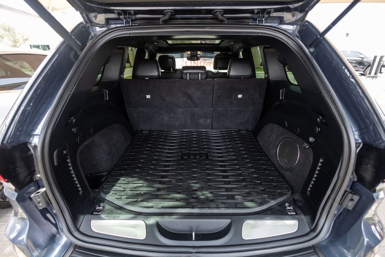 Jeep Grand Cherokee Jeep Grand Cherokee 2019 GCC specs for 1,406.00 AED monthly