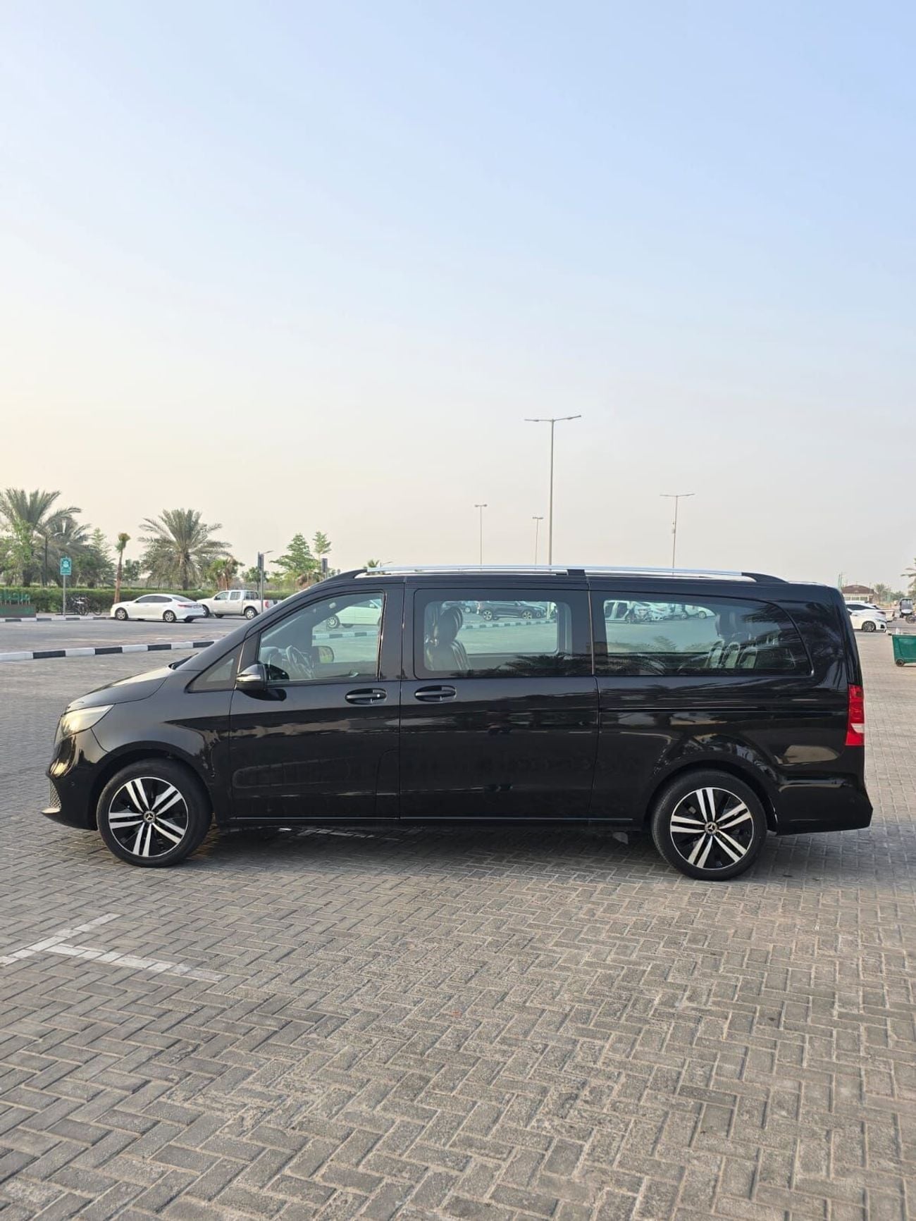 مرسيدس بنز V 250 AVANTGARDE/E