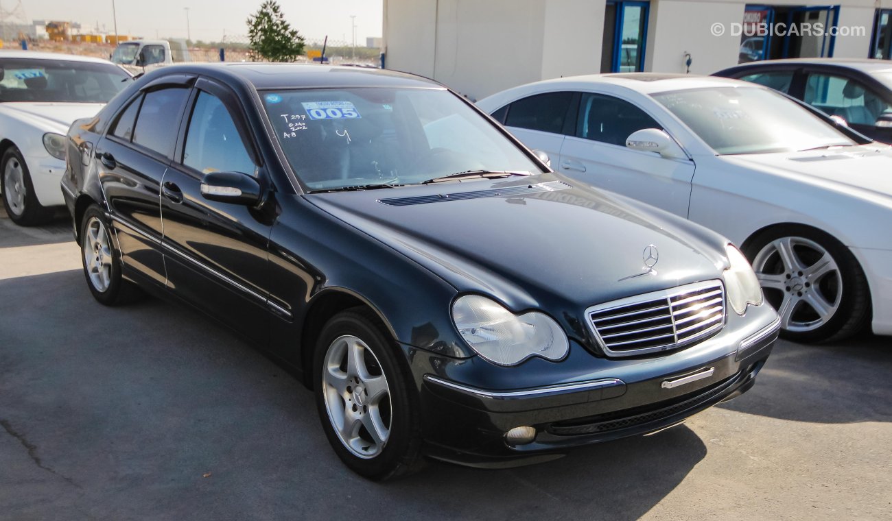 Mercedes-Benz C 240