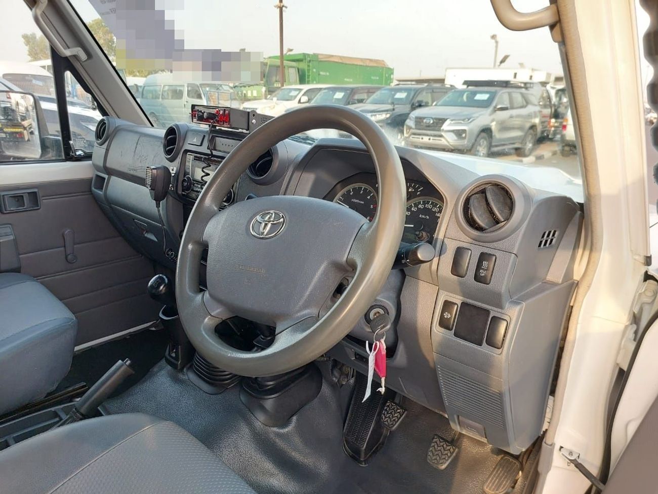 Toyota Land Cruiser TOYOTA LAND CRUISER AMBULANCE SUV RHD 2017 MODEL 4.5 L DIESEL MANUAL(PM07499)