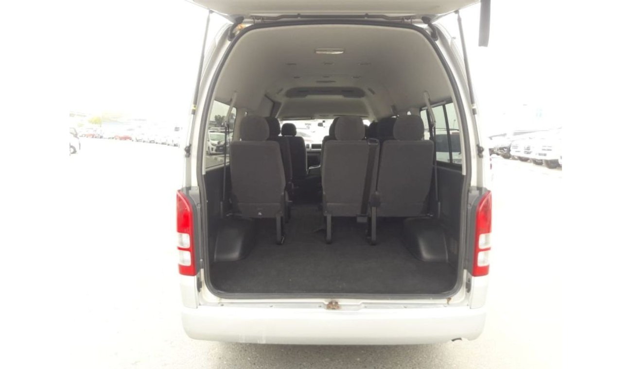 تويوتا هاياس Hiace Commuter RIGHT HAND DRIVE (Stock no PM 623 )