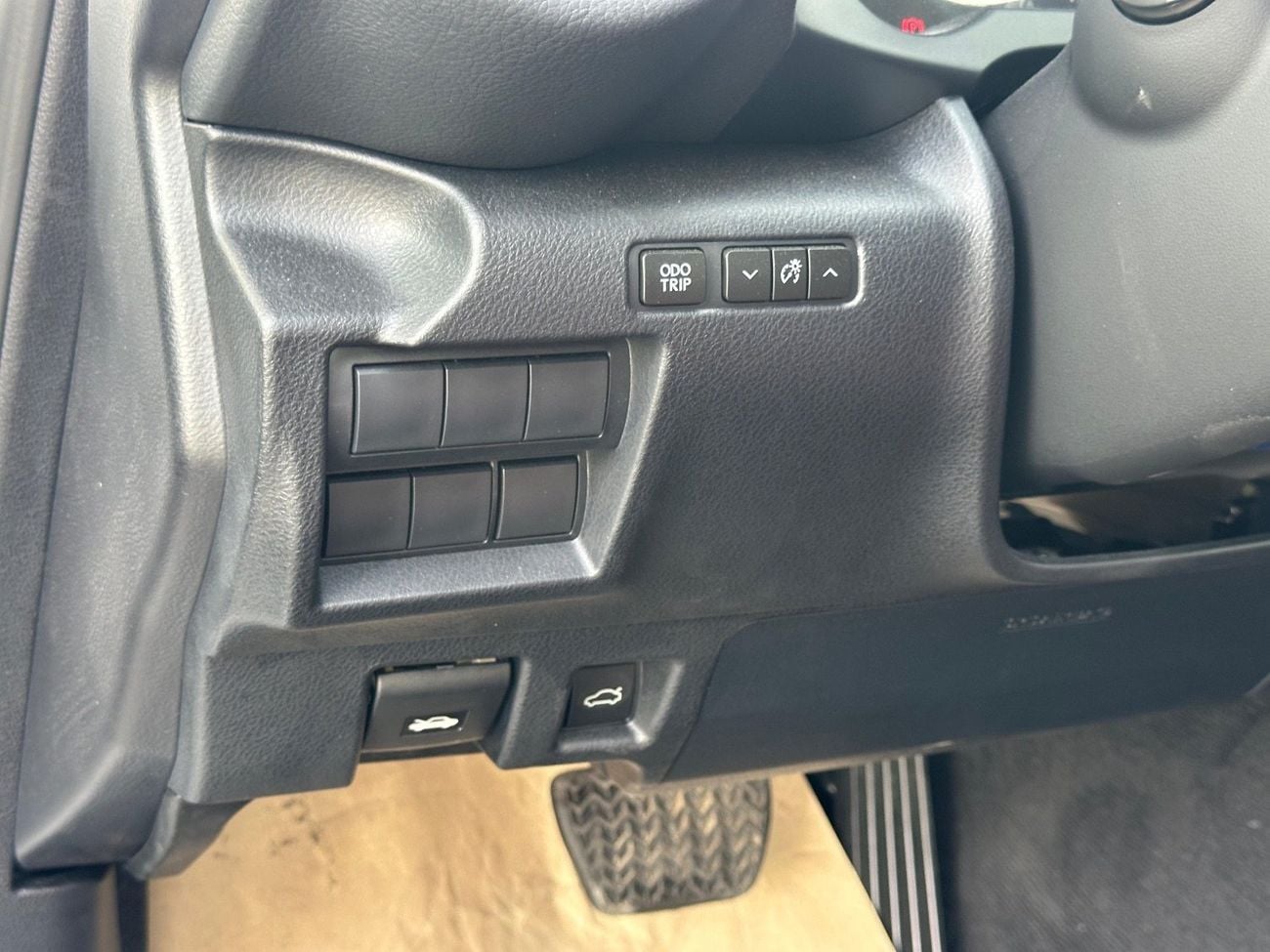 Lexus IS300c 2025 LEXUS IS300 WHITE | MAROON