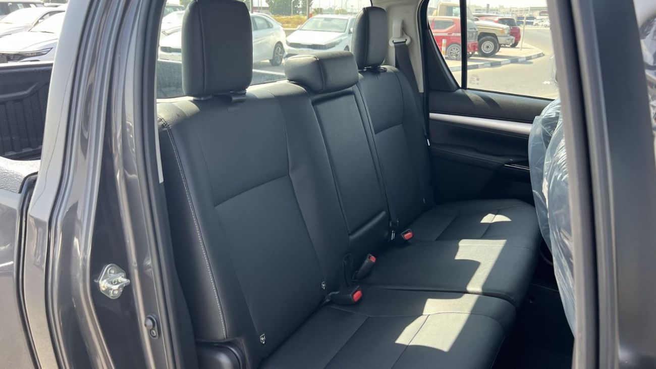 تويوتا هيلوكس S GLX 2.8L 4WD A/T