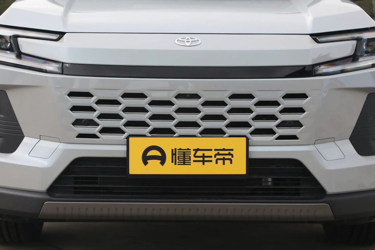 Toyota Wildlander 2.0 4wd pro+