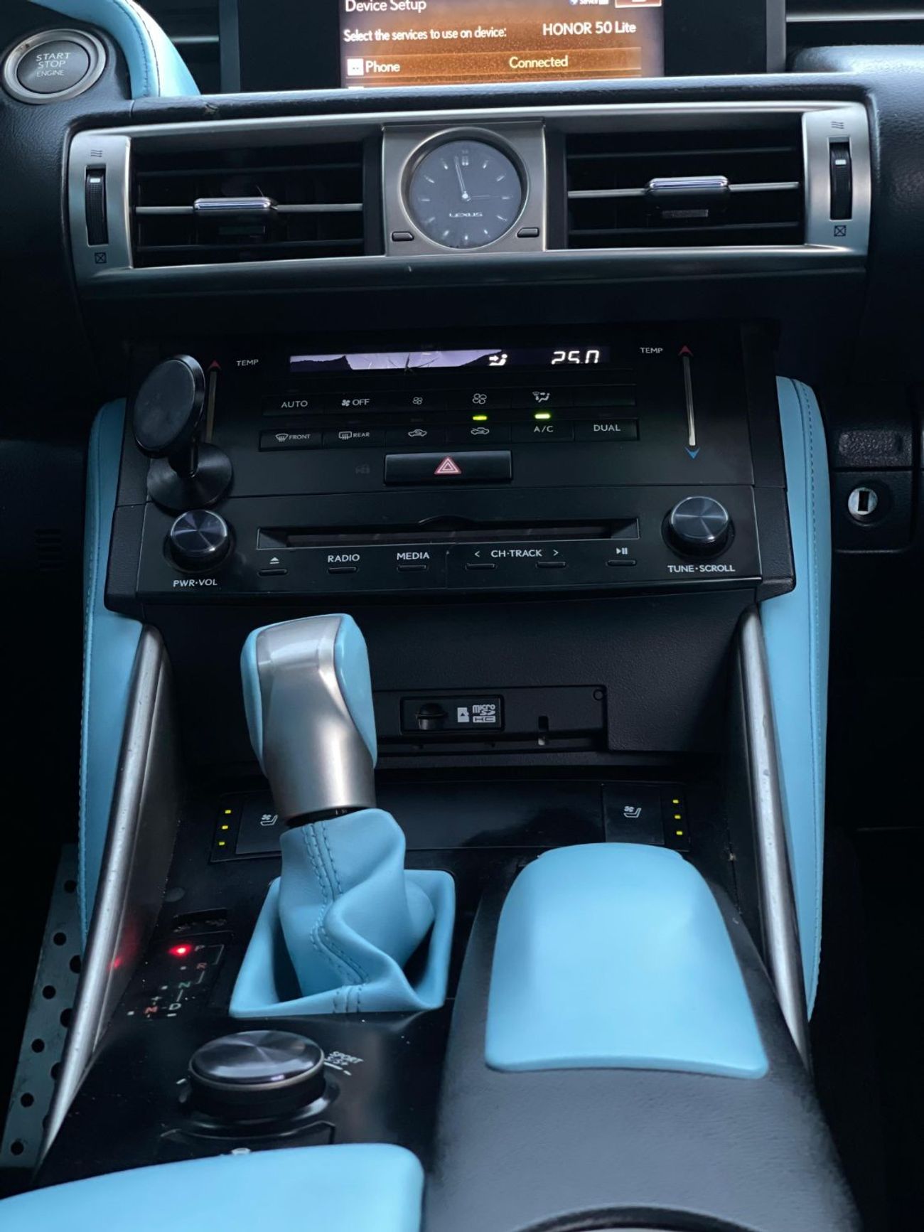 لكزس IS 350 F سبورت بلاتينوم