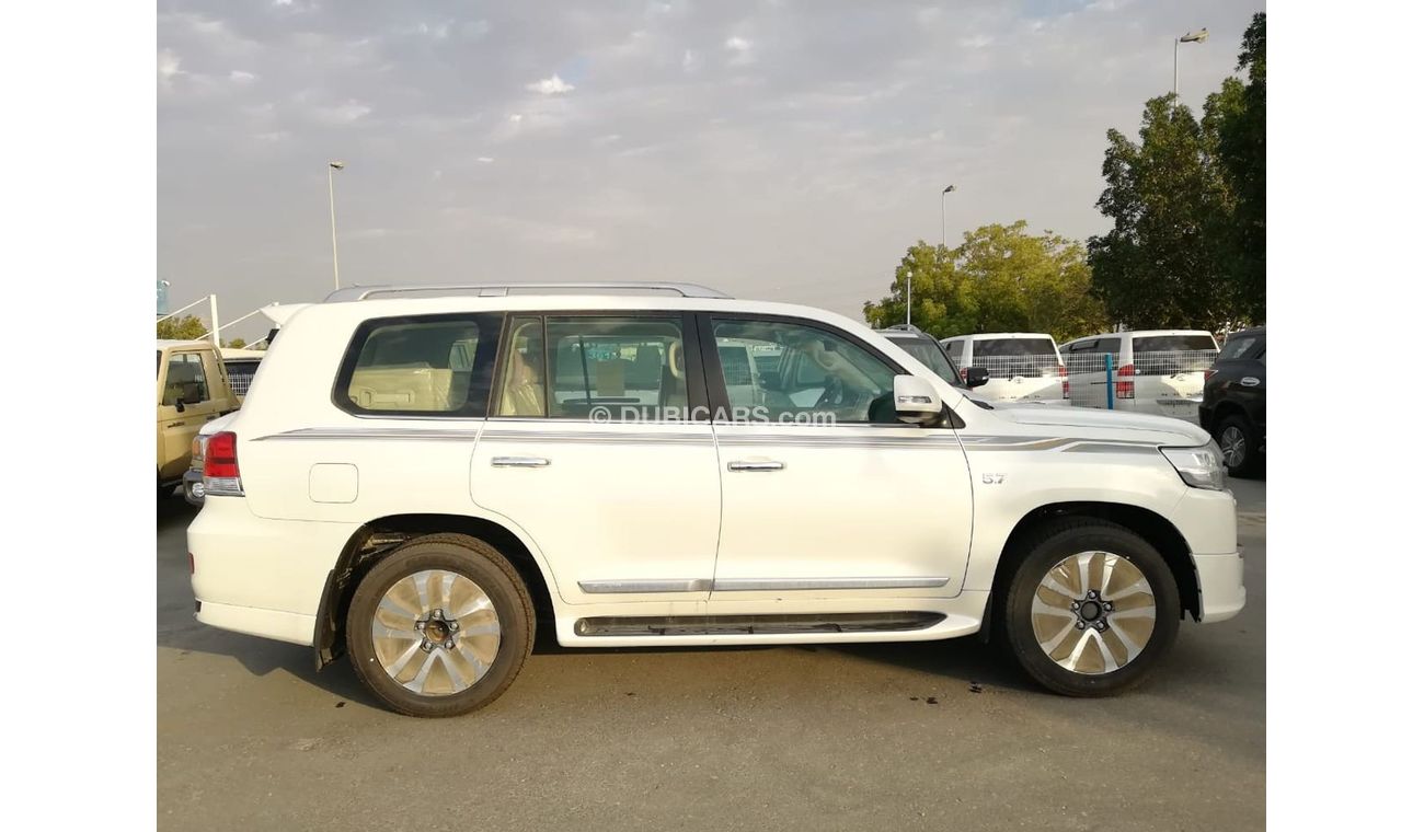 تويوتا لاند كروزر 5.7L VXS 2019 & 2020 FOR EXPORT ONLY