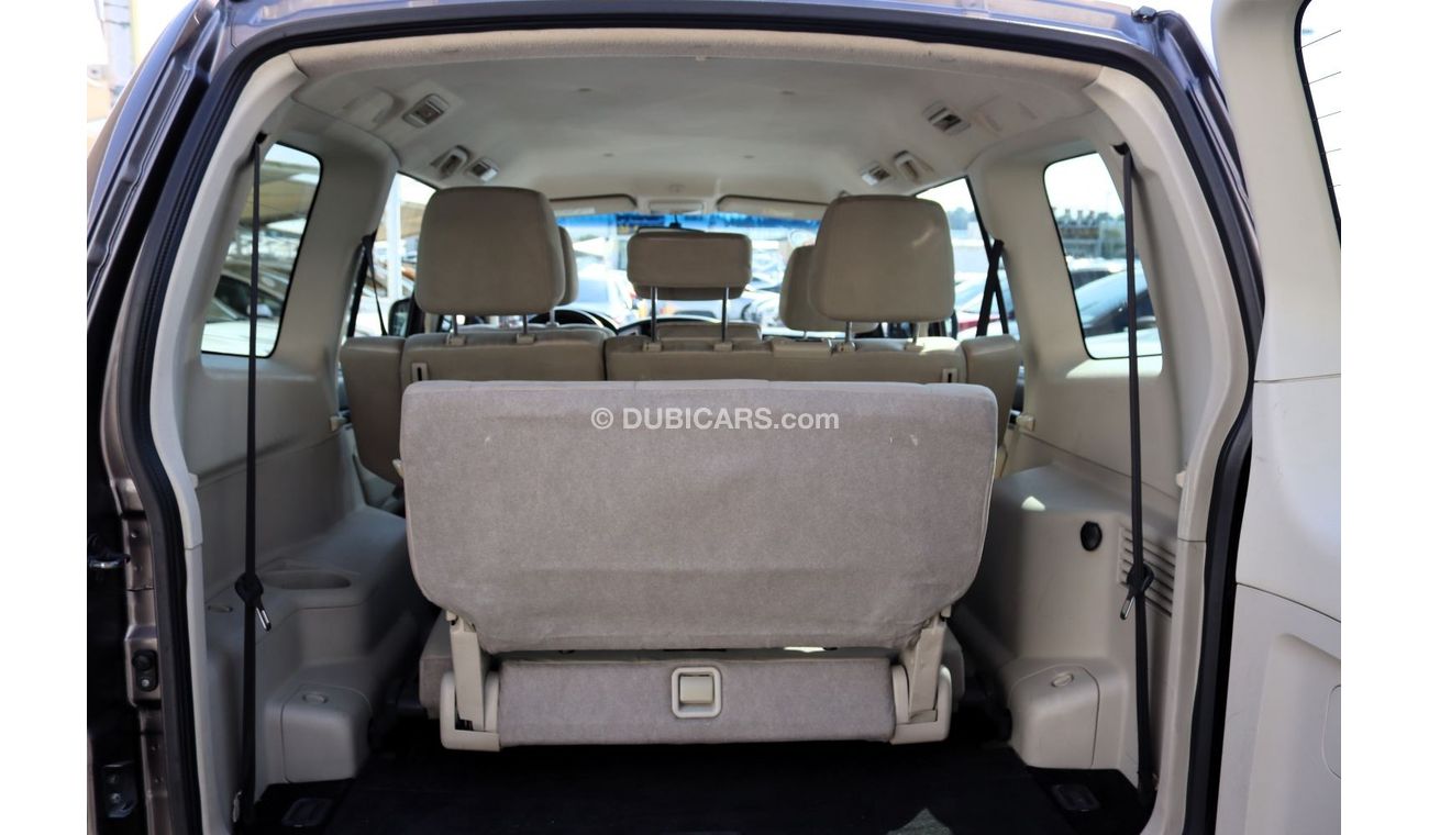 Mitsubishi Pajero GLS Mid ACCIDENTS FREE - ORIGINAL PAINT - GCC - MID OPTION - PERFECT CONDITION INSIDE OUT
