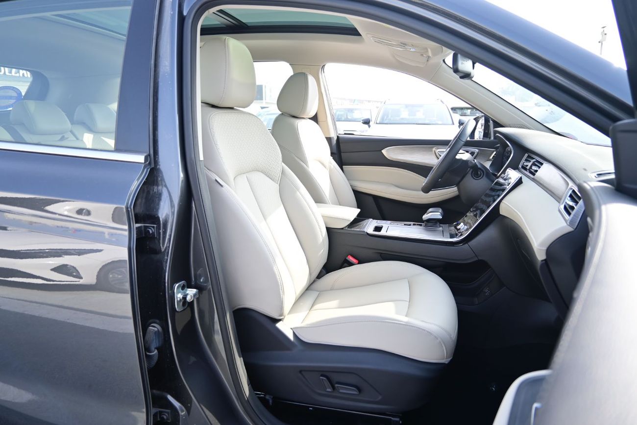 MG RX5 MG RX5 1.5L Petrol, FWD Model 2025 Color Grey