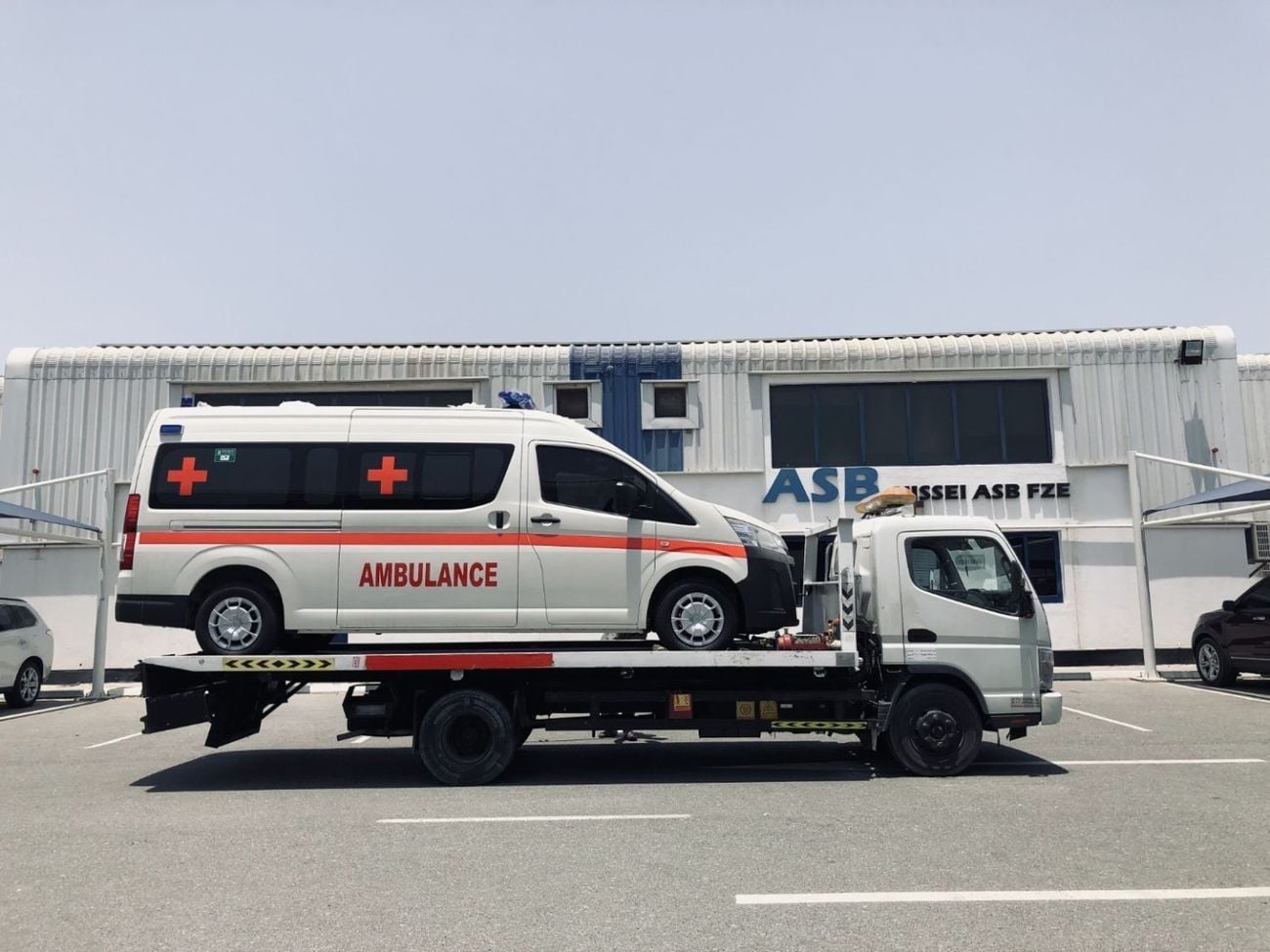 تويوتا هاياس GL DX V6 3.5L Petrol Ambulance Conversion