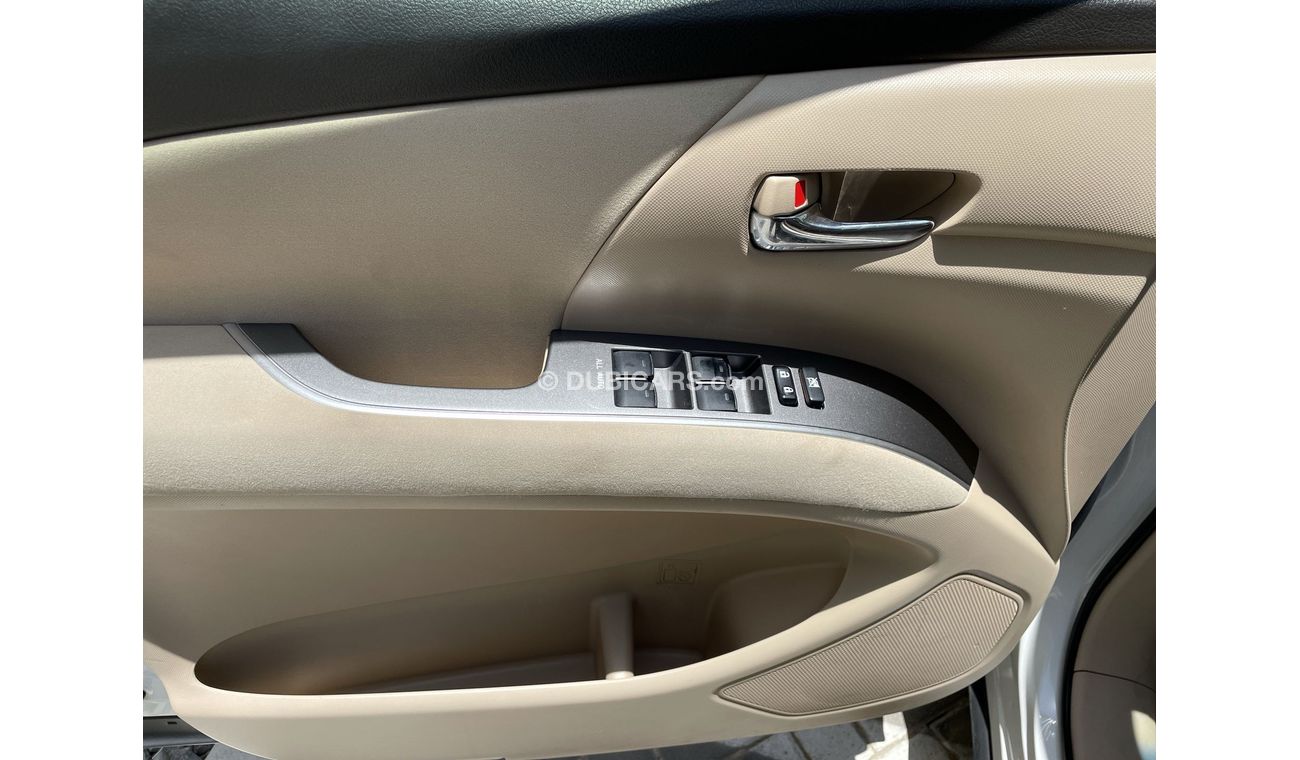 Toyota Previa GL 2.4L | GCC | EXCELLENT CONDITION | FREE 2 YEAR WARRANTY | FREE REGISTRATION | 1 YEAR FREE INSURAN