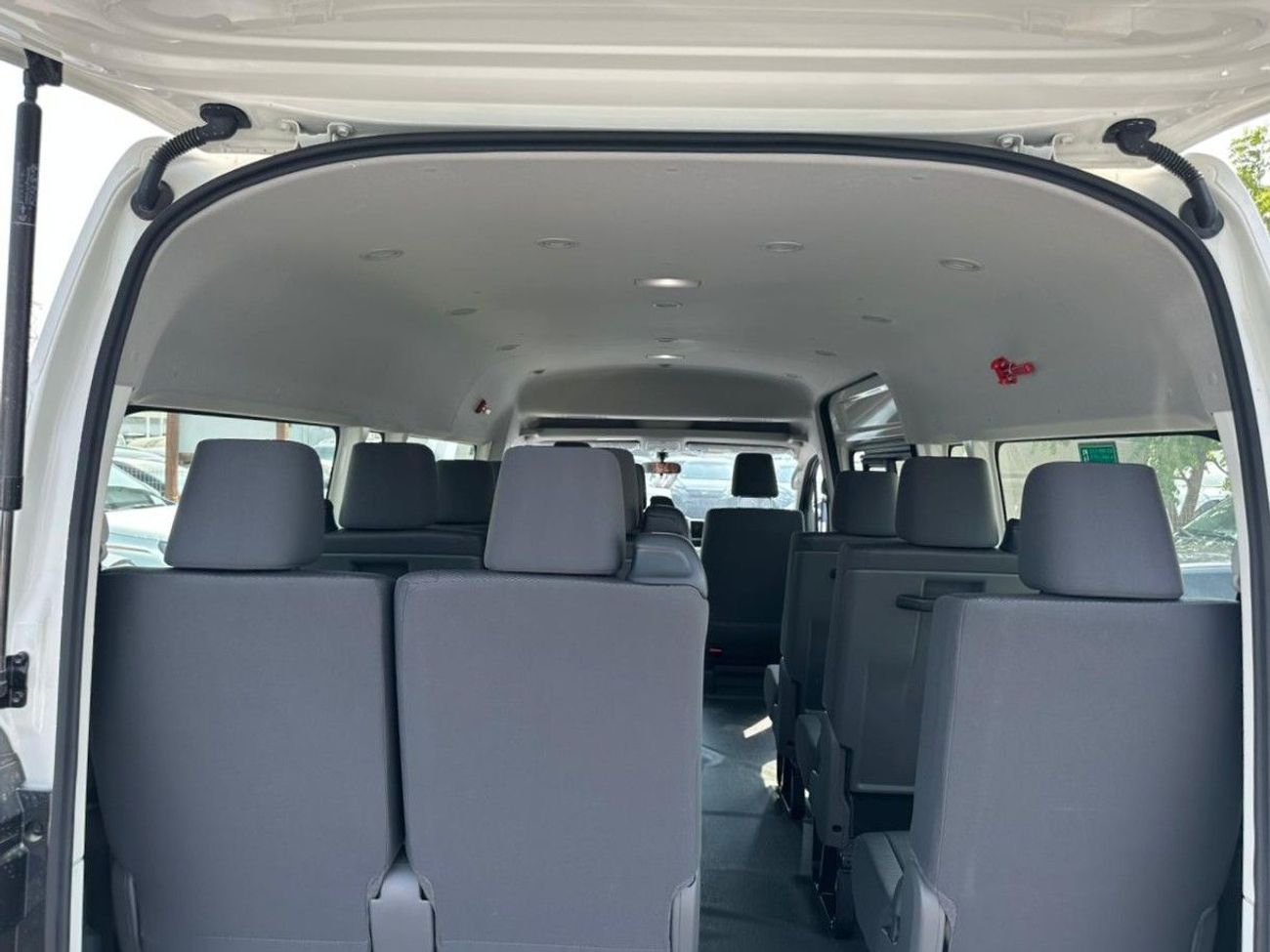 Toyota Hiace Van High Roof 2.8L (174 HP) M/T 2025 Diesel