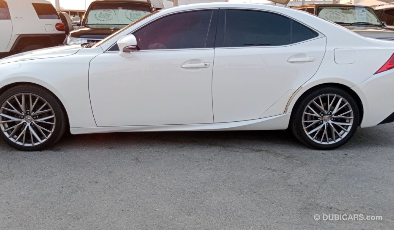 Lexus IS250 Premier Car is very clean first owner no have any damages and accident perfect in mechanically and e