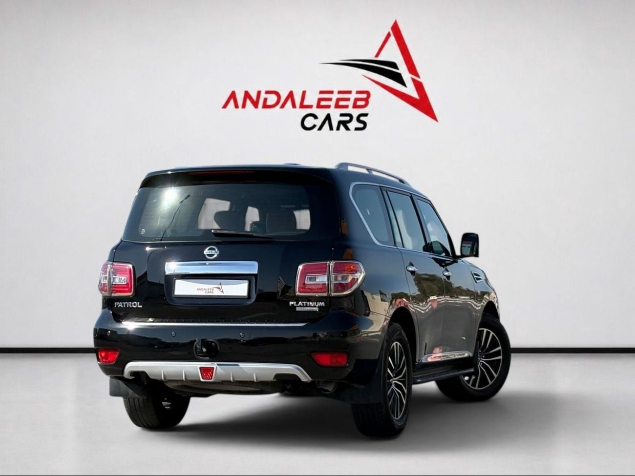 Nissan Patrol LE PLATINUM AED 2,170 P.M | 0% DOWN PAYMENT | NISSAN PATROL PLATINUM VVEL DIG | 5.6L V8 | 2015 | GCC SPECS