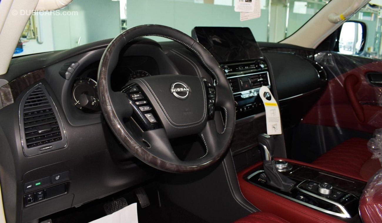 Nissan Patrol Platinum LE 5.6 L V8 70Th Anniversary