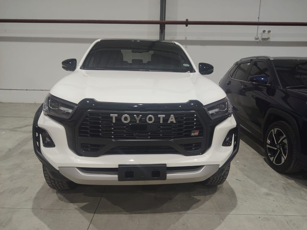 تويوتا هيلوكس Toyota Hilux Gr sports 2.8 L Diesel