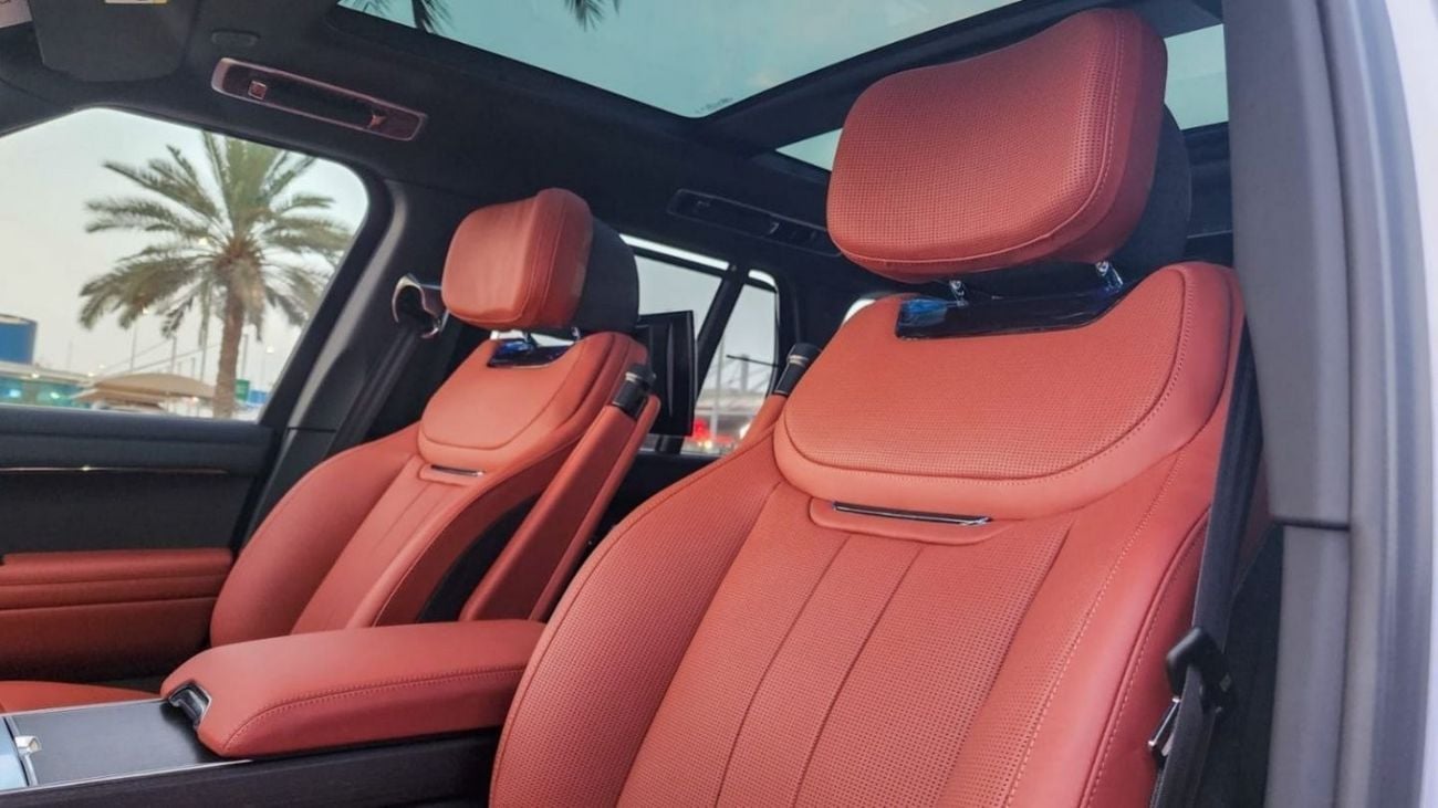 لاند روفر رينج روفر BRAND NEW - RANGE ROVER - SV - 2023 MODEL - GCC SPECS - UNDER WARRANTY AND SERVICE CONTRACT FROM AGE