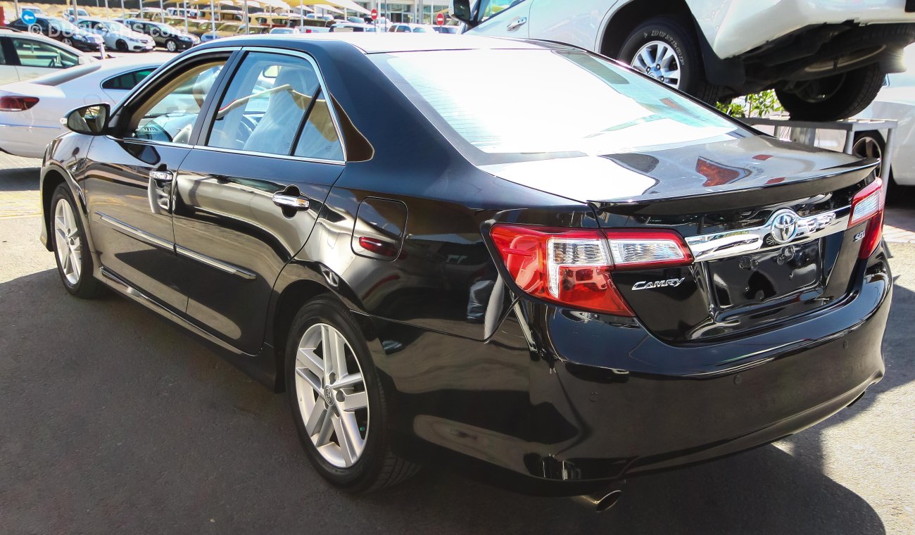 Toyota Camry SE+