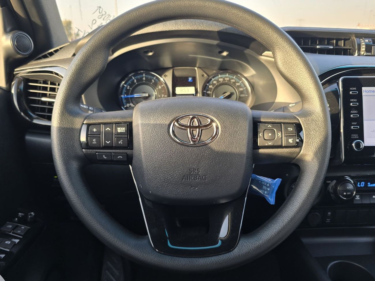 تويوتا هيلوكس 2025 Toyota Hilux 4.0L AT Adventure Full option