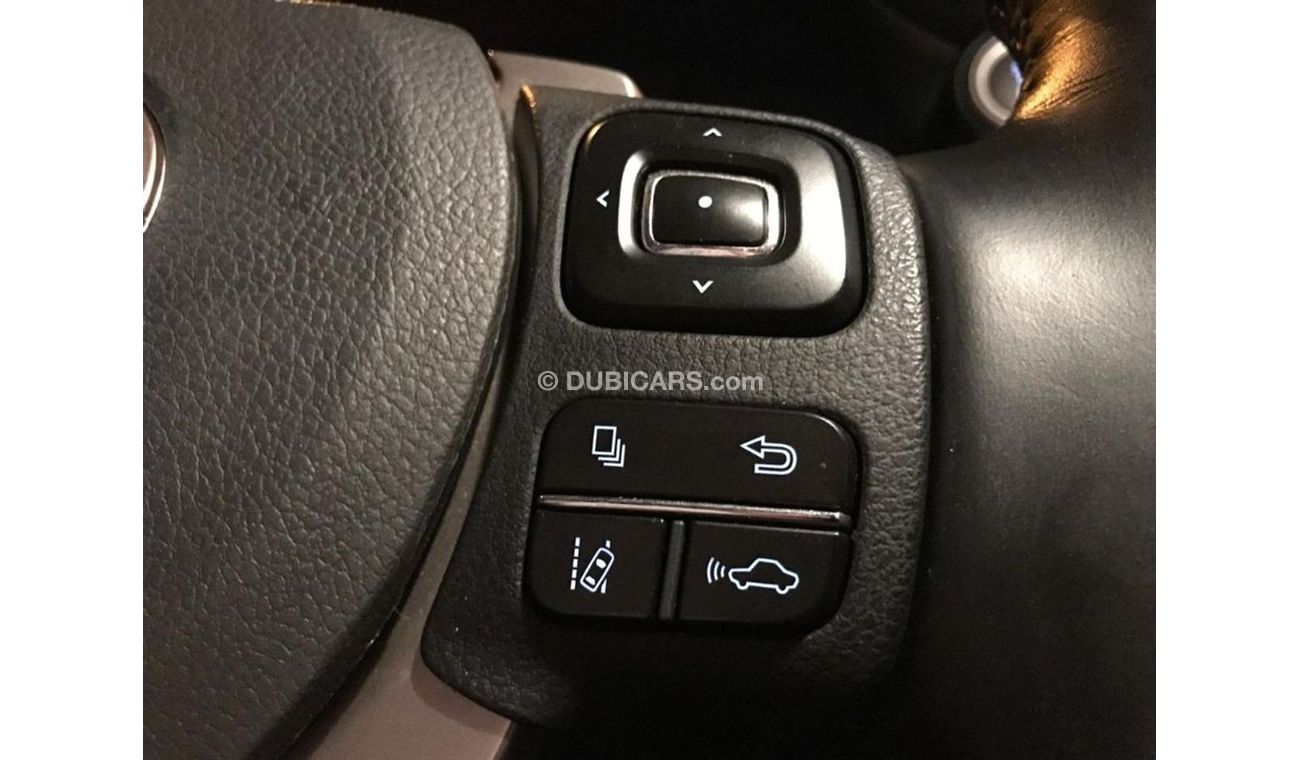 لكزس IS 300 LEXUS IS 300 >< F SPORT >< FULL OPTION /// MODEL 2017 /// LOW MILEAGE /// WITH RADAR , LEATHER SEAT 