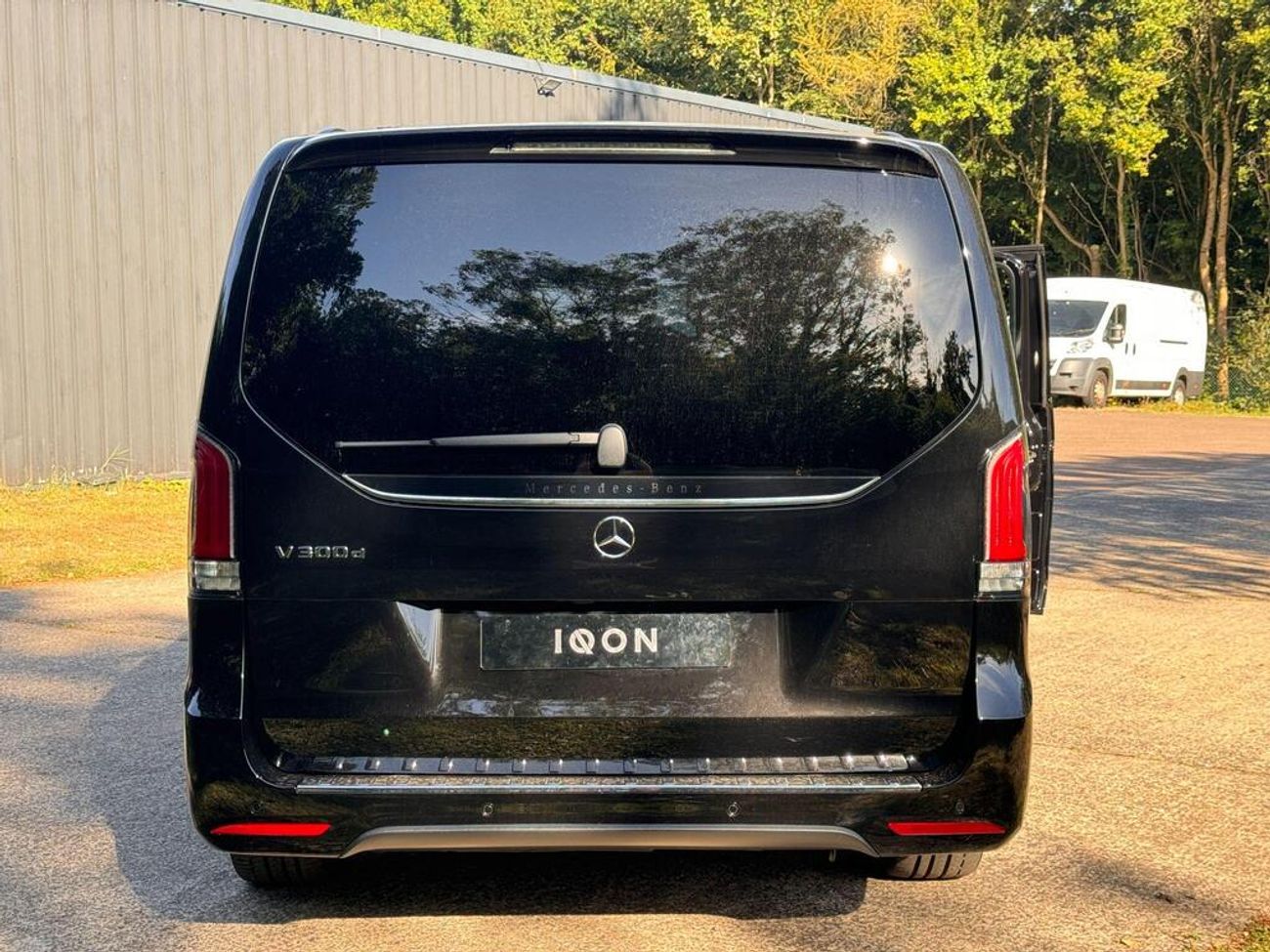 مرسيدس بنز V 300 D 