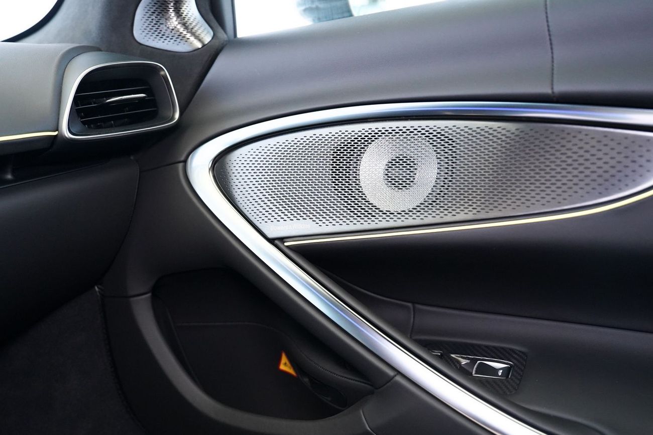 McLaren Artura Spider