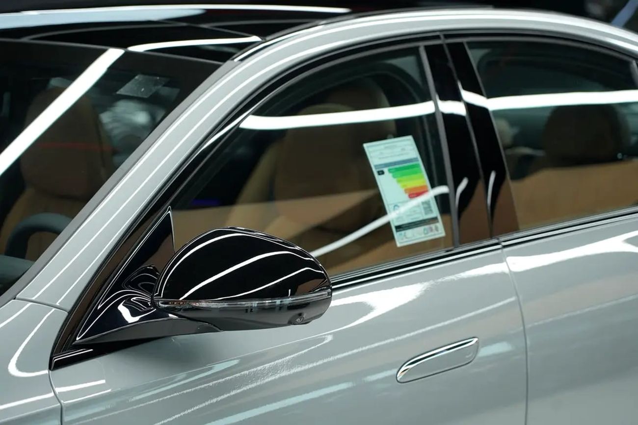 مرسيدس بنز E300 E 300 | GCC 0km | Agency Warranty | AMG Package