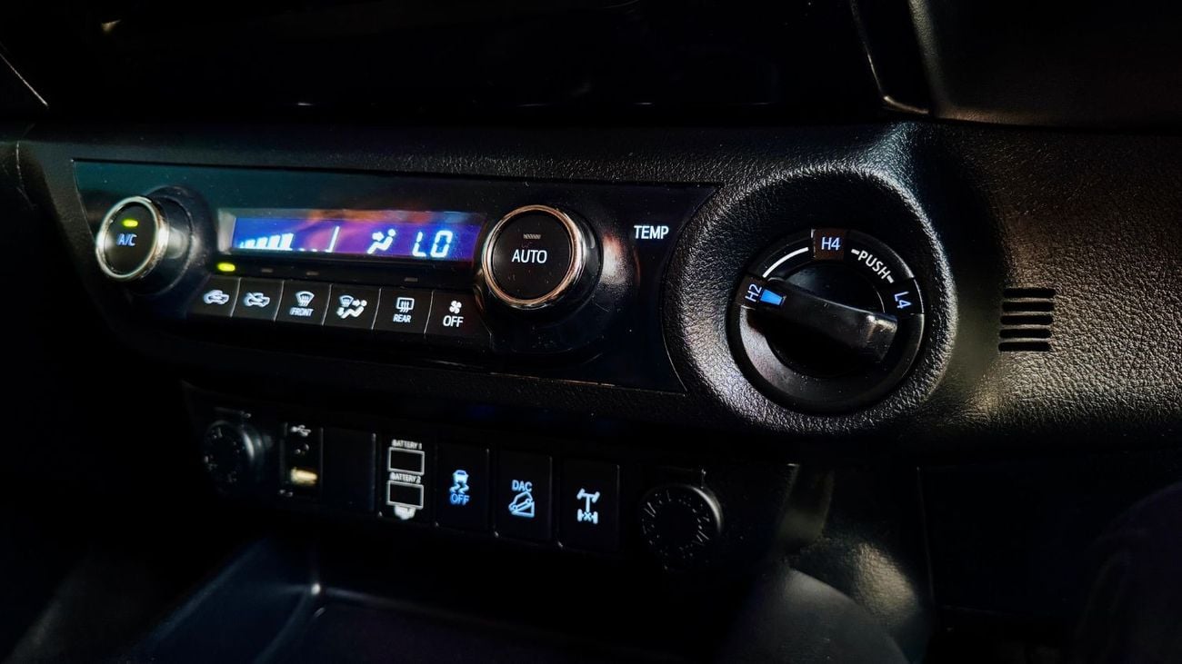 Toyota Hilux OFF ROAD MODIFIED | RHD | AWINING CAMPING TENT | 2018 | 2.8L DIESEL ENGINE | POWER SEAT | MANUAL TRA