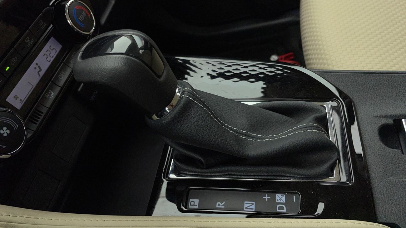 تويوتا يارس G 1.5 | بدون دفعة مقدمة | اختبار القيادة في المنزل