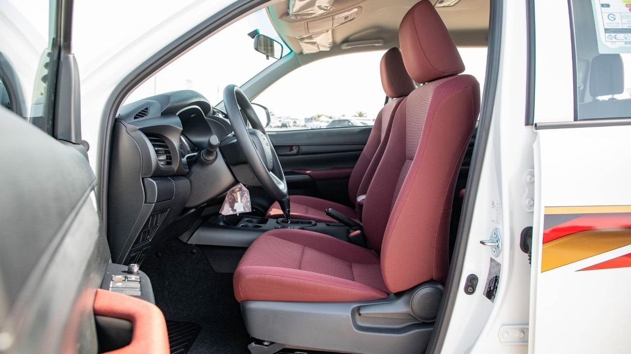 تويوتا هيلوكس GLX 2.7L Double Cab Utility RWD A/T